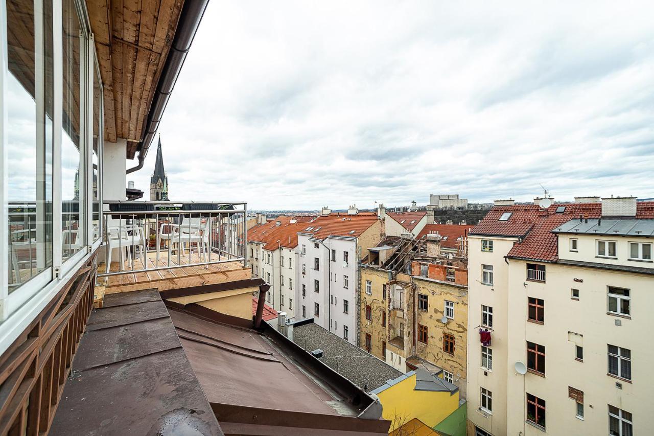 Big 4-Bedroom Flat, Terrace With Great Vitkov View Прага Екстер'єр фото